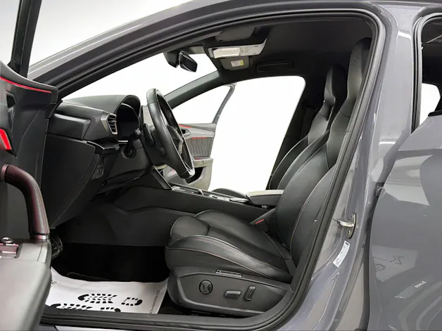 Cupra LEON ST 2.0 TSI VZ 310PS Graphene Grey DSG 4Drive / RF-Kamera / Beats Soundsystem / Kessy / driving button /
