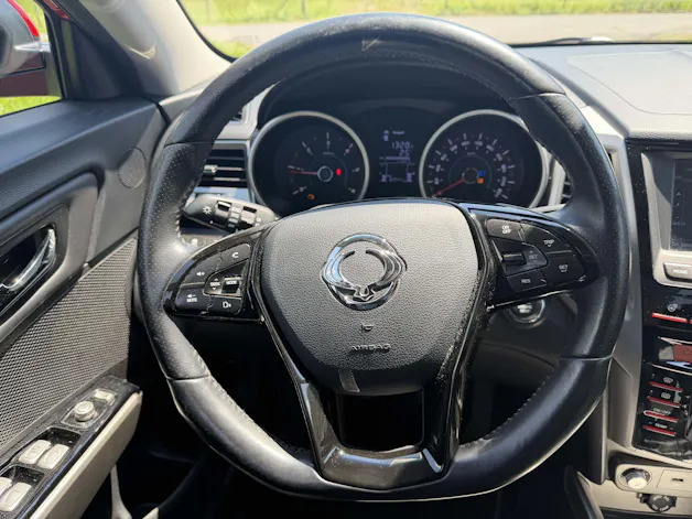 KGM -SsangYong Tivoli 1.6 Red Flame e-XDi Sapphire 4WD