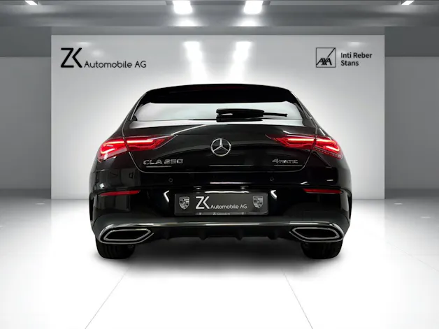 Mercedes-Benz CLA Shooting Brake 250 AMG Line Cosmos Black 4Matic / 360° Kamera / Panoramadach / Head-Up-Display / Keyless Go /