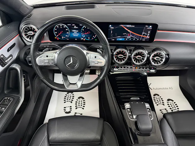 Mercedes-Benz CLA Shooting Brake 250 AMG Line Cosmos Black 4Matic / 360° Kamera / Panoramadach / Head-Up-Display / Keyless Go /