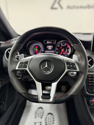 Mercedes-Benz GLA 45 AMG 4Matic 360PS 7G-DCT | AMG Heckspoiler | Performance-Abgasanlage | RF-Kamera | Panoramadach | Keyless Go |