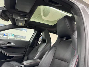 Mercedes-Benz GLA 45 AMG 4Matic 360PS 7G-DCT | AMG Heckspoiler | Performance-Abgasanlage | RF-Kamera | Panoramadach | Keyless Go |