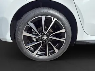 Škoda Fab. 1.0 TSI Mon. Car DSG