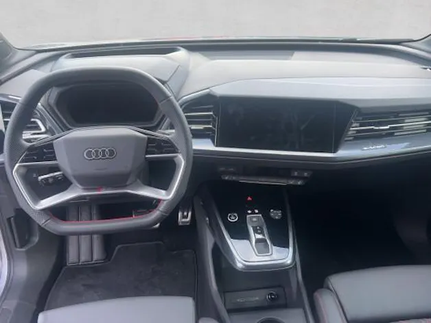 Audi Q4 e-tron 55 quattro