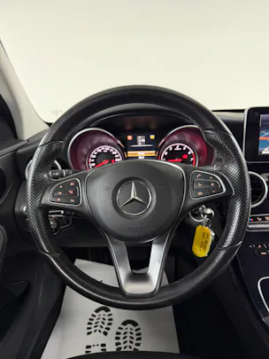Mercedes-Benz C 200 Deep Black Avantgarde 184PS 4Matic 7G-Tronic / RF-Kamera / Leder / Todwinkel/Parkassistent / Sitzheizung /
