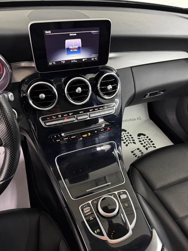 Mercedes-Benz C 200 Deep Black Avantgarde 184PS 4Matic 7G-Tronic / RF-Kamera / Leder / Todwinkel/Parkassistent / Sitzheizung /