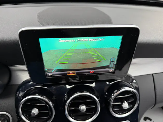 Mercedes-Benz C 200 Deep Black Avantgarde 184PS 4Matic 7G-Tronic / RF-Kamera / Leder / Todwinkel/Parkassistent / Sitzheizung /