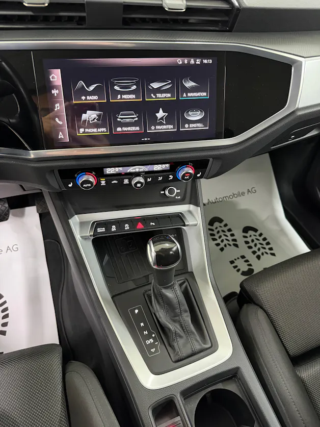 Audi Q3 Sportback 35 TFSI S line Dew Silver Attraction S-tronic