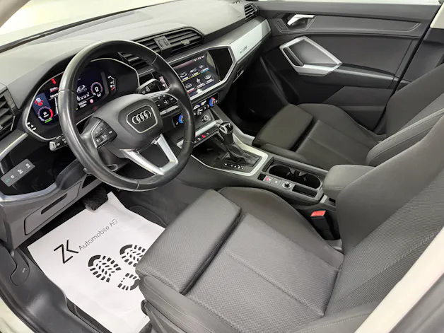 Audi Q3 Sportback 35 TFSI S line Dew Silver Attraction S-tronic