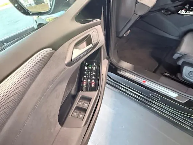 AUDI A6 Avant e-tron quattro