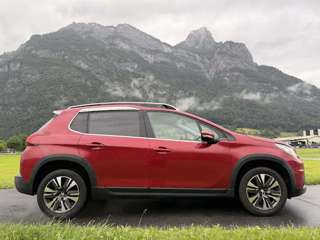 Peugeot 2008 1.2 PureTech 110 Allure S/S