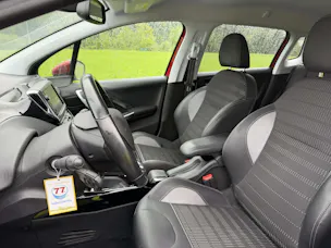 Peugeot 2008 1.2 PureTech 110 Allure S/S