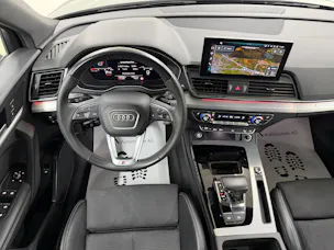 Audi Q5 40 TDI S-Line Midnight Black quattro S-tronic / RF-Kamera / Komfortschlüssel / Matrix-LED / Virtual Cockpit /