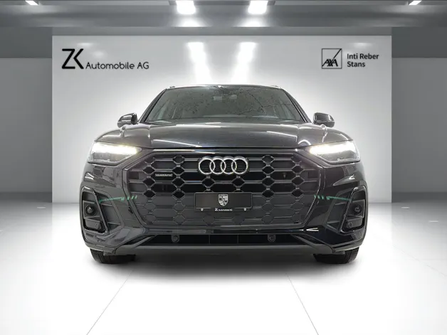 Audi Q5 40 TDI S-Line Midnight Black quattro S-tronic / RF-Kamera / Komfortschlüssel / Matrix-LED / Virtual Cockpit /