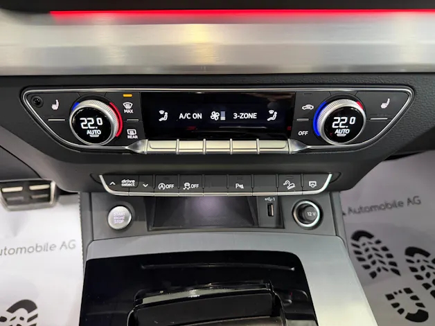 Audi Q5 40 TDI S-Line Midnight Black quattro S-tronic / RF-Kamera / Komfortschlüssel / Matrix-LED / Virtual Cockpit /