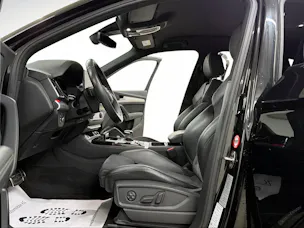 Audi Q5 40 TDI S-Line Midnight Black quattro S-tronic / RF-Kamera / Komfortschlüssel / Matrix-LED / Virtual Cockpit /
