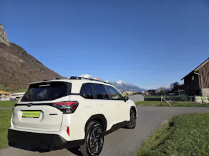 Subaru Forester Station 2.0i e-Boxer Swiss Plus
