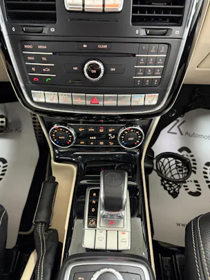 Mercedes-Benz G 63 AMG Exclusive Edition Obsidian Black Metallic Speedsh. Plus 7G-Tronic