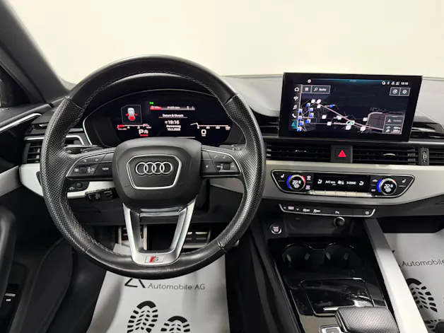 Audi A4 Avant 40 TDI S Line 204PS Attraction QUANTUMGREY quattro S-tronic / Panoramadach / RF-Kamera / Comfortkey / virtual cockpit /