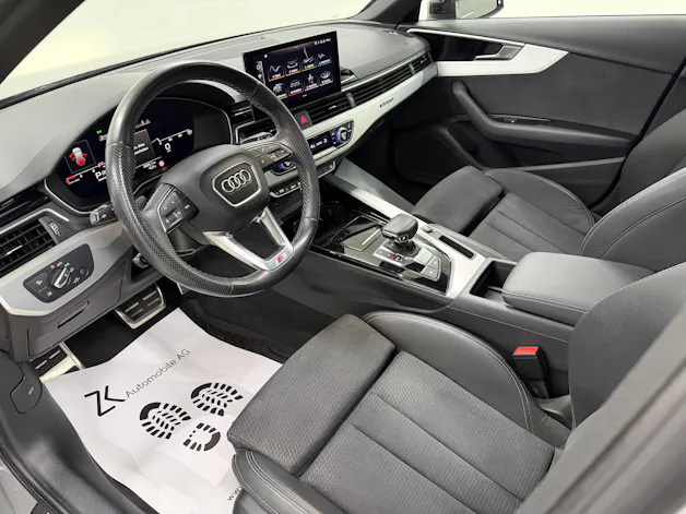 Audi A4 Avant 40 TDI S Line 204PS Attraction QUANTUMGREY quattro S-tronic / Panoramadach / RF-Kamera / Comfortkey / virtual cockpit /