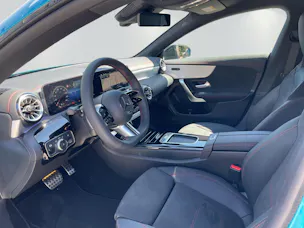 Mercedes-Benz CLA 200 7G-DCT