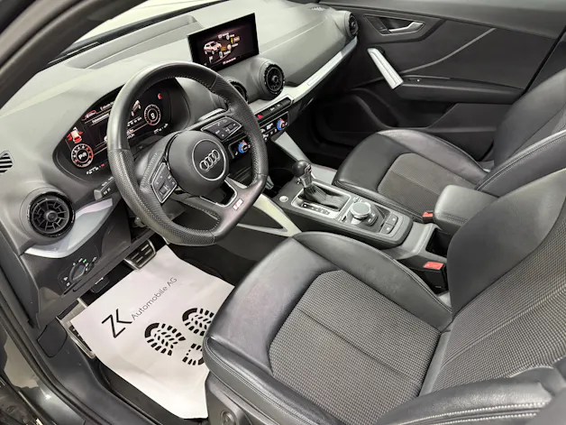 Audi Q2 2.0 TFSI sport S-Line 190PS Daytonagrau quattro S-tronic ★ RF-Kamera ★ Komfortschlüssel ★ Virtual Cockpit ★ Navi Plus ★
