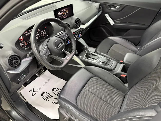 Audi Q2 2.0 TFSI sport S-Line 190PS Daytonagrau quattro S-tronic ★ RF-Kamera ★ Komfortschlüssel ★ Virtual Cockpit ★ Navi Plus ★