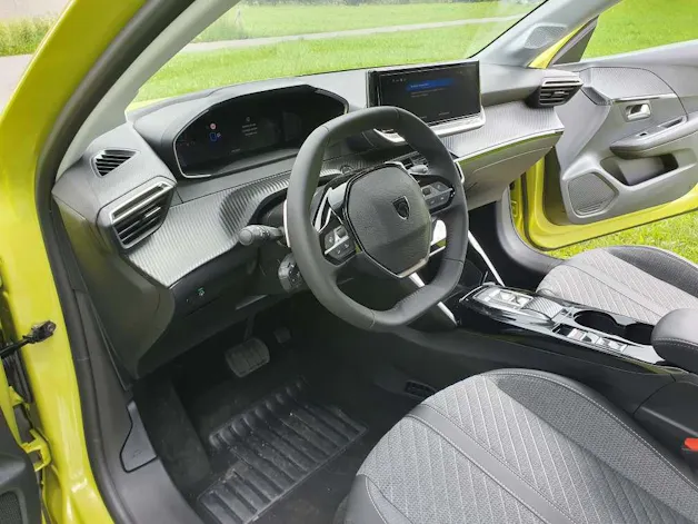 Peugeot 208 1.2 Hybrid Style