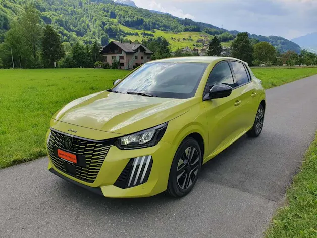 Peugeot 208 1.2 Hybrid Style
