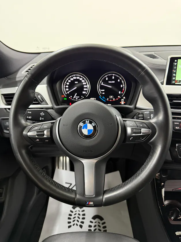 BMW X2 xDrive 20d M Sport 190PS ALPINWEISS Steptronic | Leder | RF-Kamera | H&K Soundsystem | Komfortzugang |