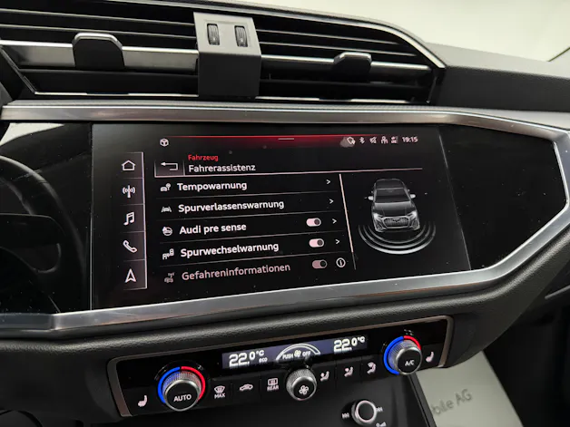 Audi Q3 Sportback 45 TFSI 245PS Gletscherweiss quattro S-tronic / Leder / Sonos Soundsystem / virtual cockpit / AHK Schwenkbar /