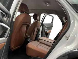 Audi Q3 Sportback 45 TFSI 245PS Gletscherweiss quattro S-tronic / Leder / Sonos Soundsystem / virtual cockpit / AHK Schwenkbar /