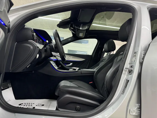 Mercedes-Benz Mercedes-AMG E 53 4MATIC+ T-Modell 9G-Tronic / 360° Kamera / Panoramadach / Head-Up-Display / Leder / Sitzheizung/Kühlung /