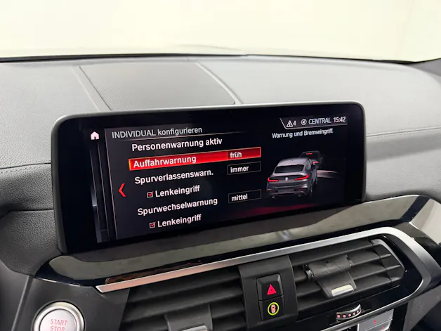 BMW X4 M40i 360PS BLACK SAPPHIRE Steptronic / 360° Kamera / Panoramadach / Head-Up-Display / H/K Soundsystem / Komfortzugang /