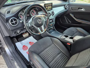 Mercedes-Benz GLA 250 AMG Line 4Matic 7G-DCT