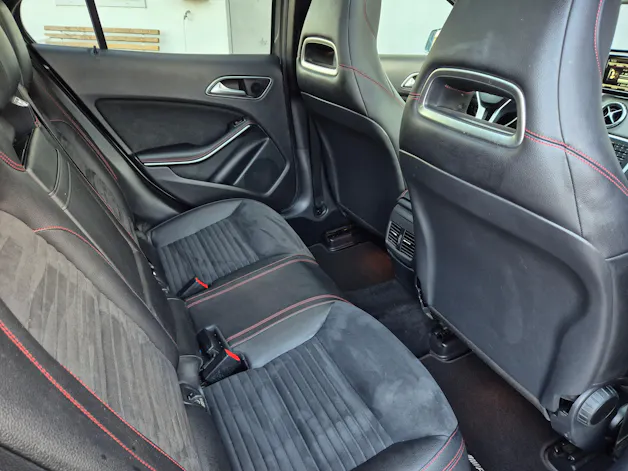 Mercedes-Benz GLA 250 AMG Line 4Matic 7G-DCT