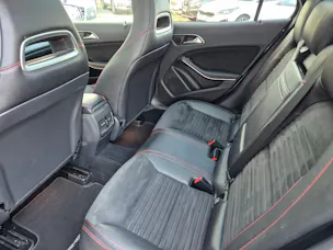 Mercedes-Benz GLA 250 AMG Line 4Matic 7G-DCT