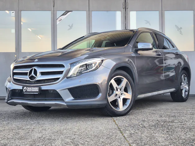 Mercedes-Benz GLA 250 AMG Line 4Matic 7G-DCT