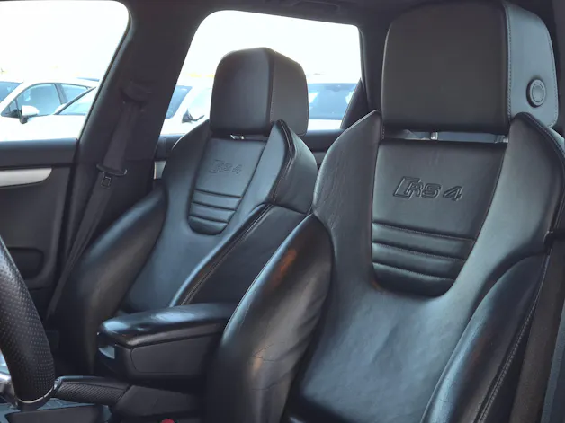 Audi RS4 Avant 4.2 V8 quattro