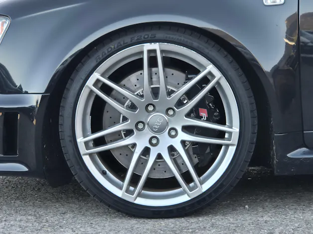 Audi RS4 Avant 4.2 V8 quattro