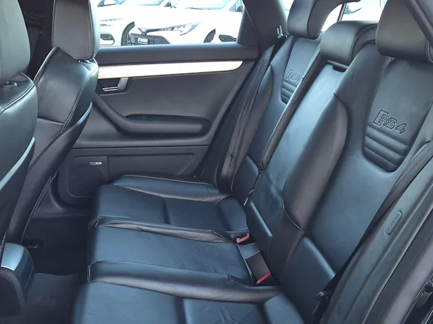 Audi RS4 Avant 4.2 V8 quattro