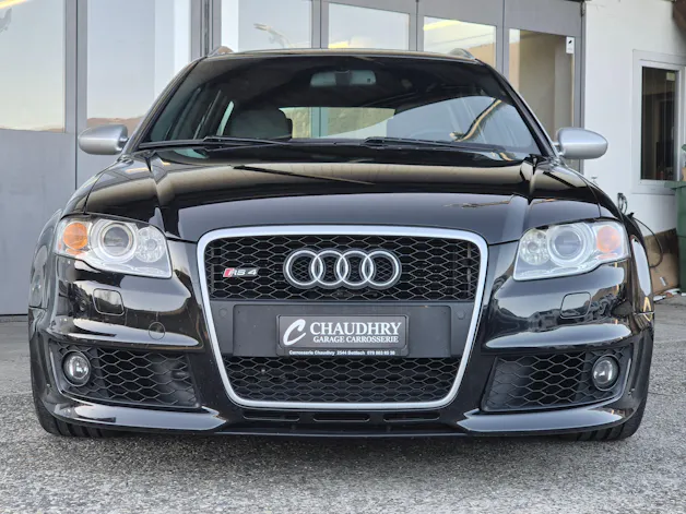 Audi RS4 Avant 4.2 V8 quattro