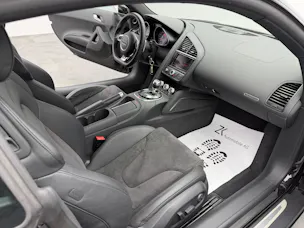 AUDI R8 Coupé 4.2 V8 DSG PANTHERSCHWARZ KRISTALL S-Tronic Capristo Abgasanlage !!