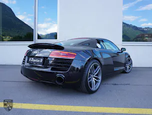 Audi R8 Coupé 4.2 V8 DSG PANTHERSCHWARZ KRISTALL S-Tronic Capristo Abgasanlage !!