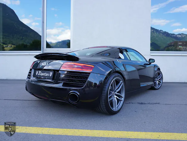 Audi R8 Coupé 4.2 V8 DSG PANTHERSCHWARZ KRISTALL S-Tronic Capristo Abgasanlage !!
