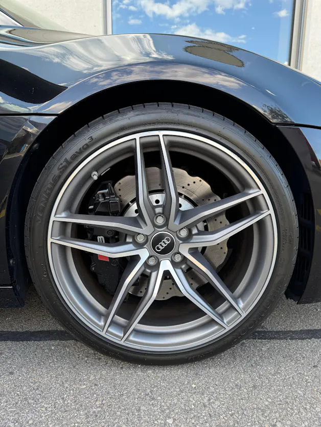 Audi R8 Coupé 4.2 V8 DSG PANTHERSCHWARZ KRISTALL S-Tronic Capristo Abgasanlage !!