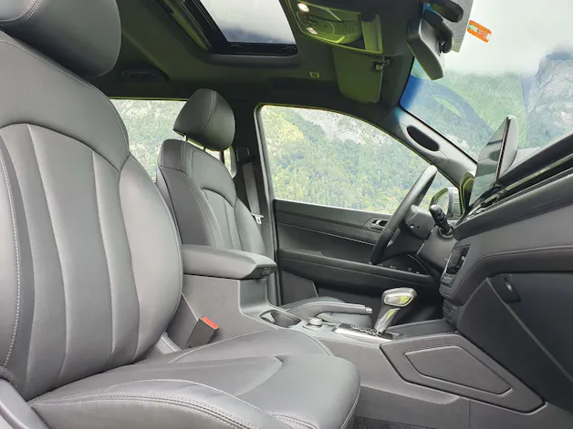 KGM -SsangYong Grand Musso 2.2 e-XDI Titanium