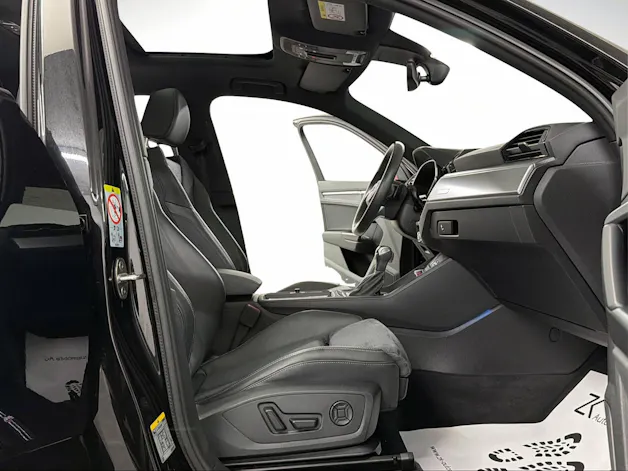 Audi Q3 Sportback 35 TFSI S Line Midnight Black Attraction S-tronic / 360° Kamera / Panoramadach / SONOS Sound / Komfortschlüssel /