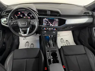 Audi Q3 Sportback 35 TFSI S Line Midnight Black Attraction S-tronic / 360° Kamera / Panoramadach / SONOS Sound / Komfortschlüssel /