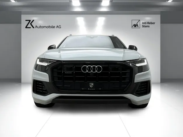 Audi Q8 55 TFSI S-Line 340PS quattro Pure White tiptronic / Panoramadach / 360° Kamera / B&O Sound / Komfortschlüssel /
